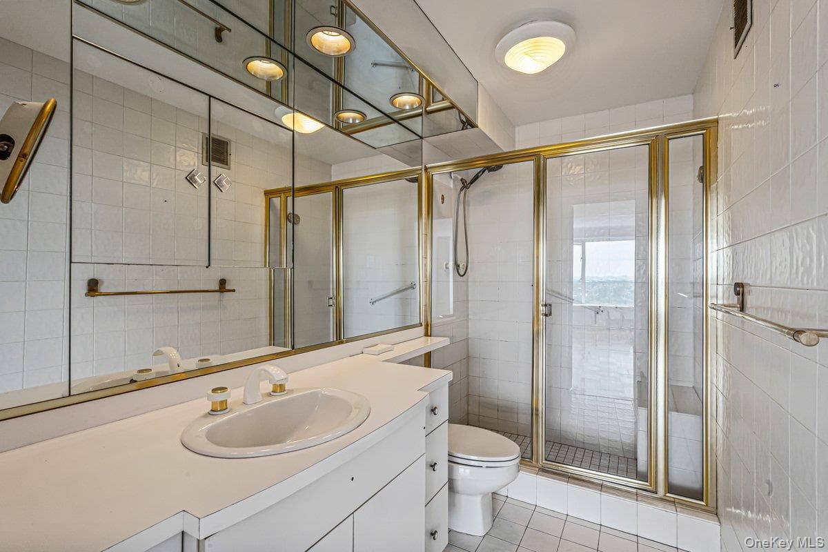 166-25 Powells Cove Boulevard Unit: 18C thumbnail 24