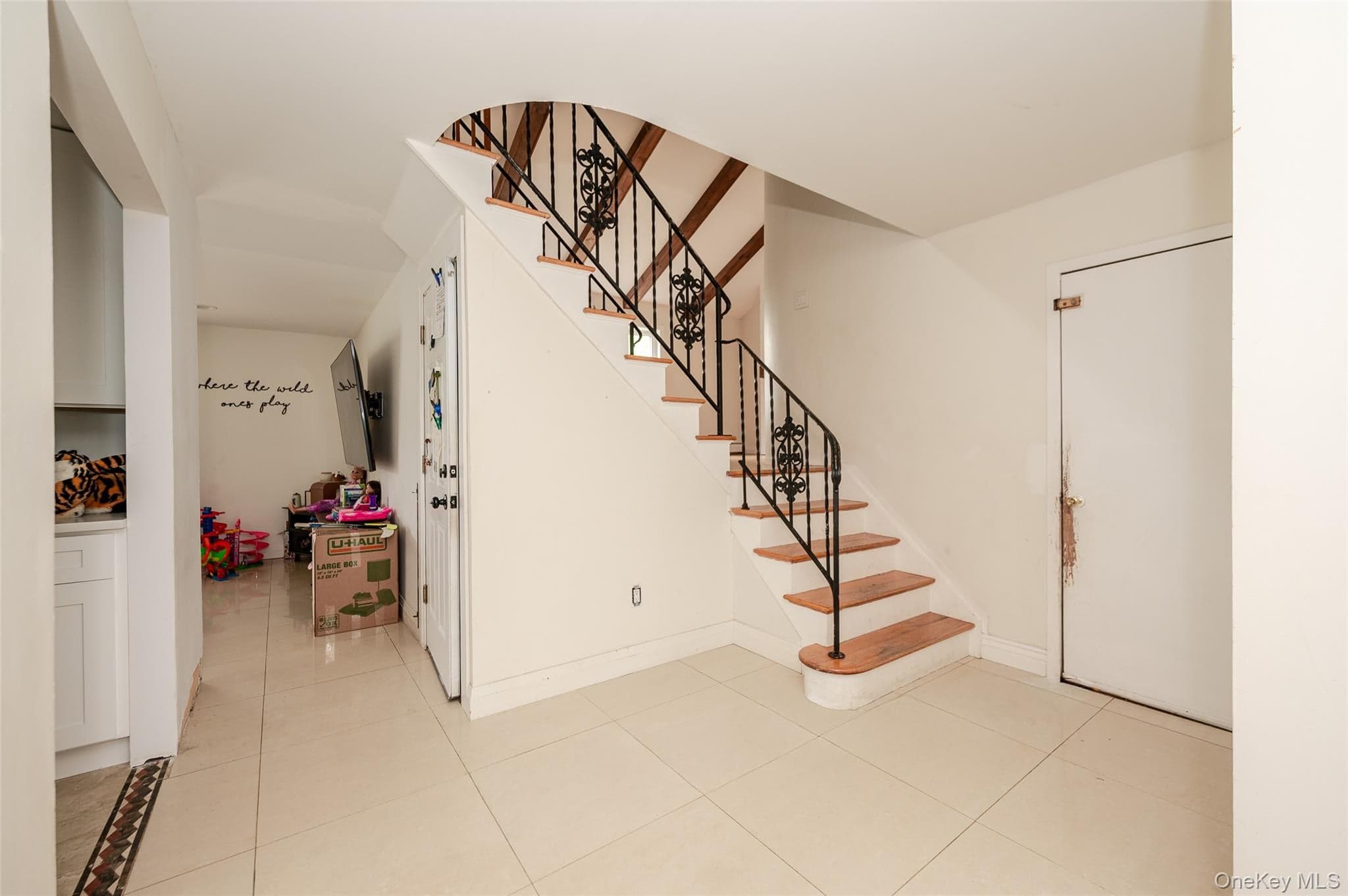 122 Clinton Avenue thumbnail 3