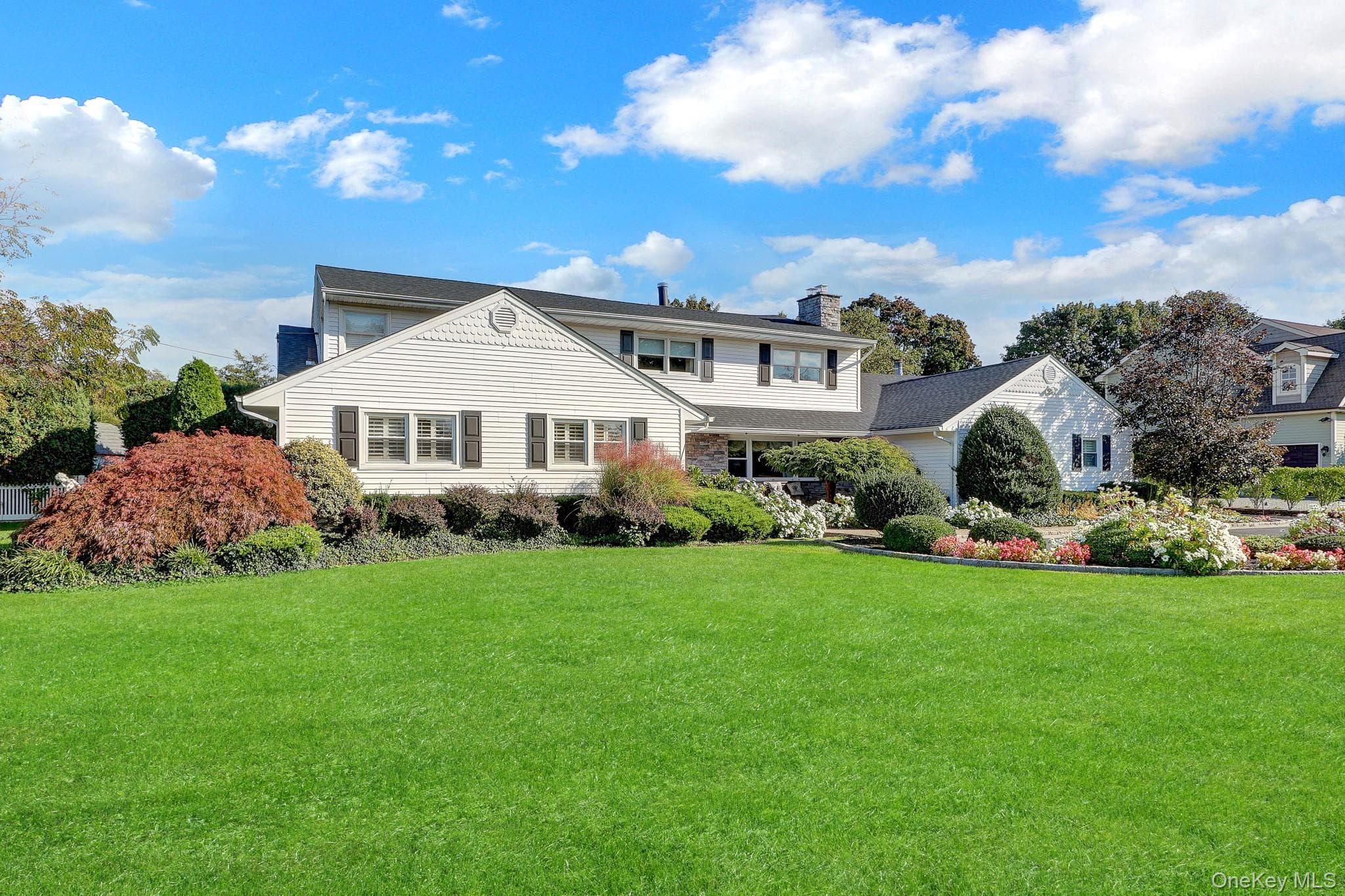 257 Shadybrook Lane, West Islip