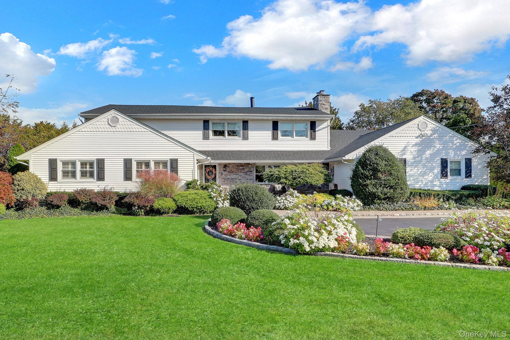 257 Shadybrook Lane thumbnail 2