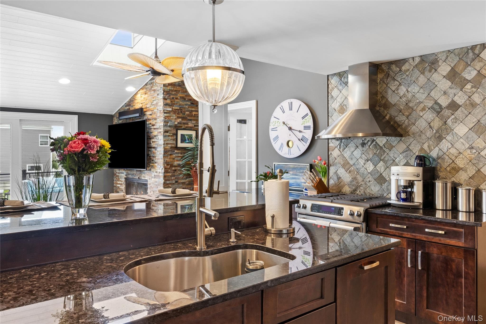 650 S 9th Street thumbnail 7