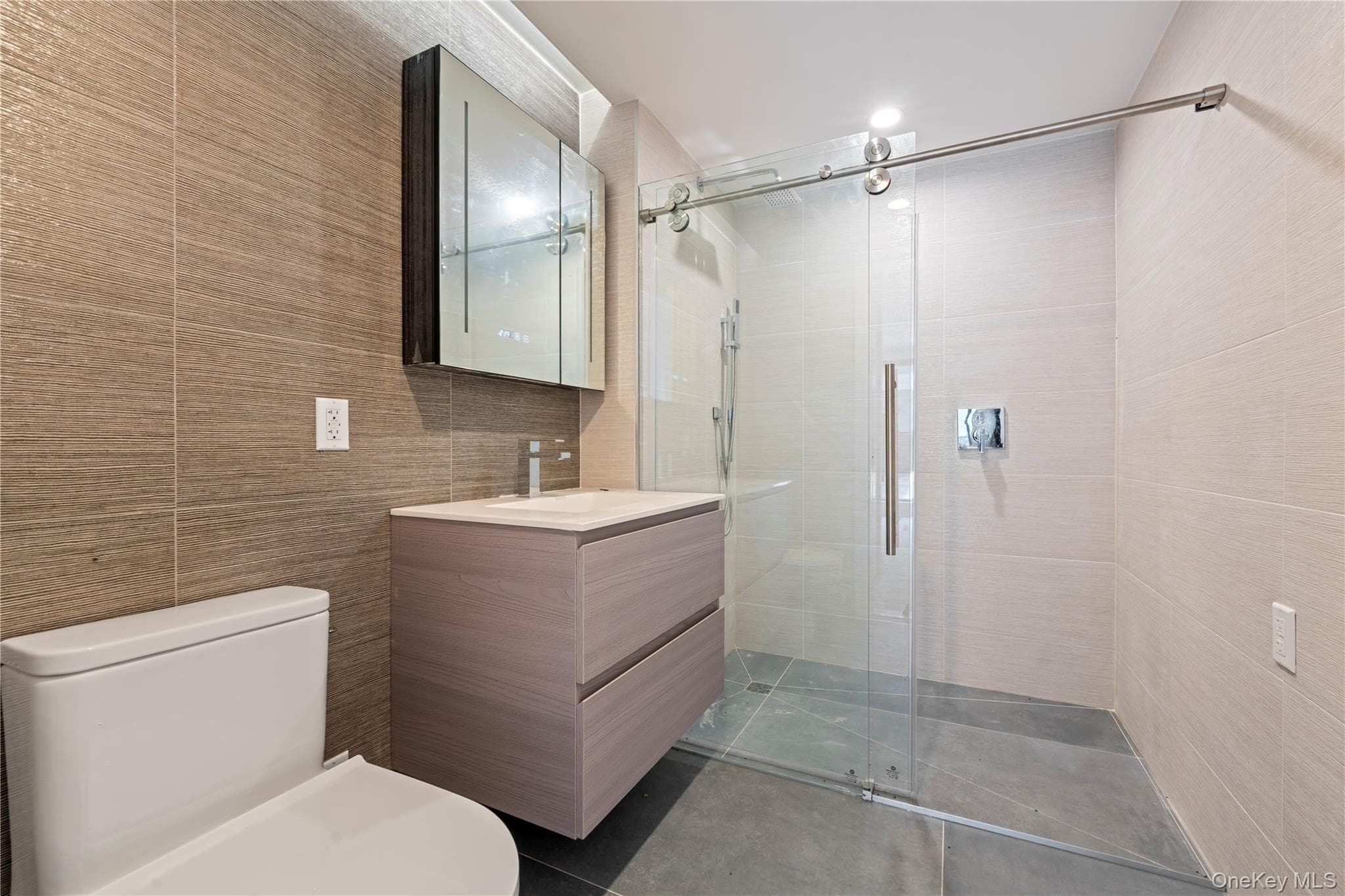 144-49 Northern Boulevard Unit: 325 thumbnail 12