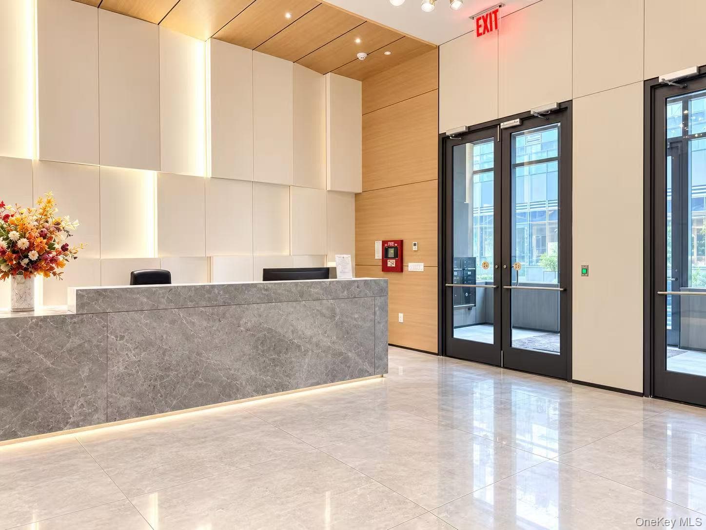 14449 S Northern Boulevard Unit: 412 thumbnail 10