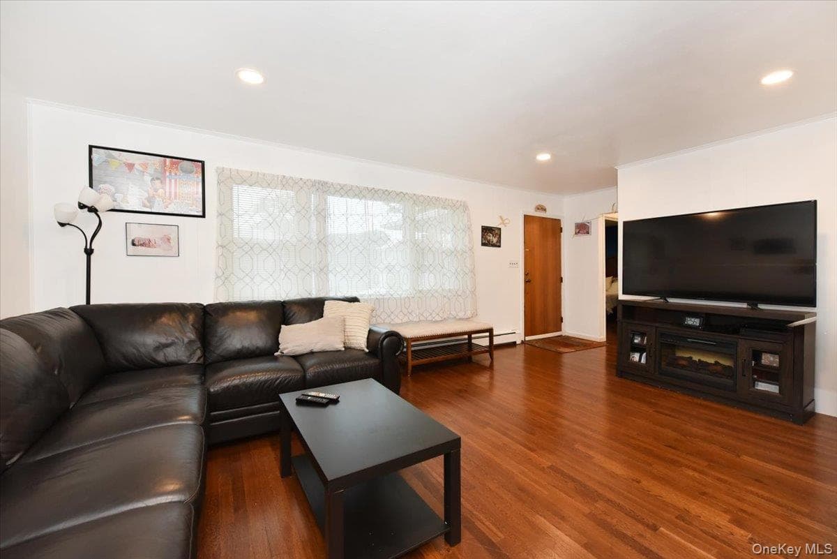 95 Jenkins Avenue thumbnail 5