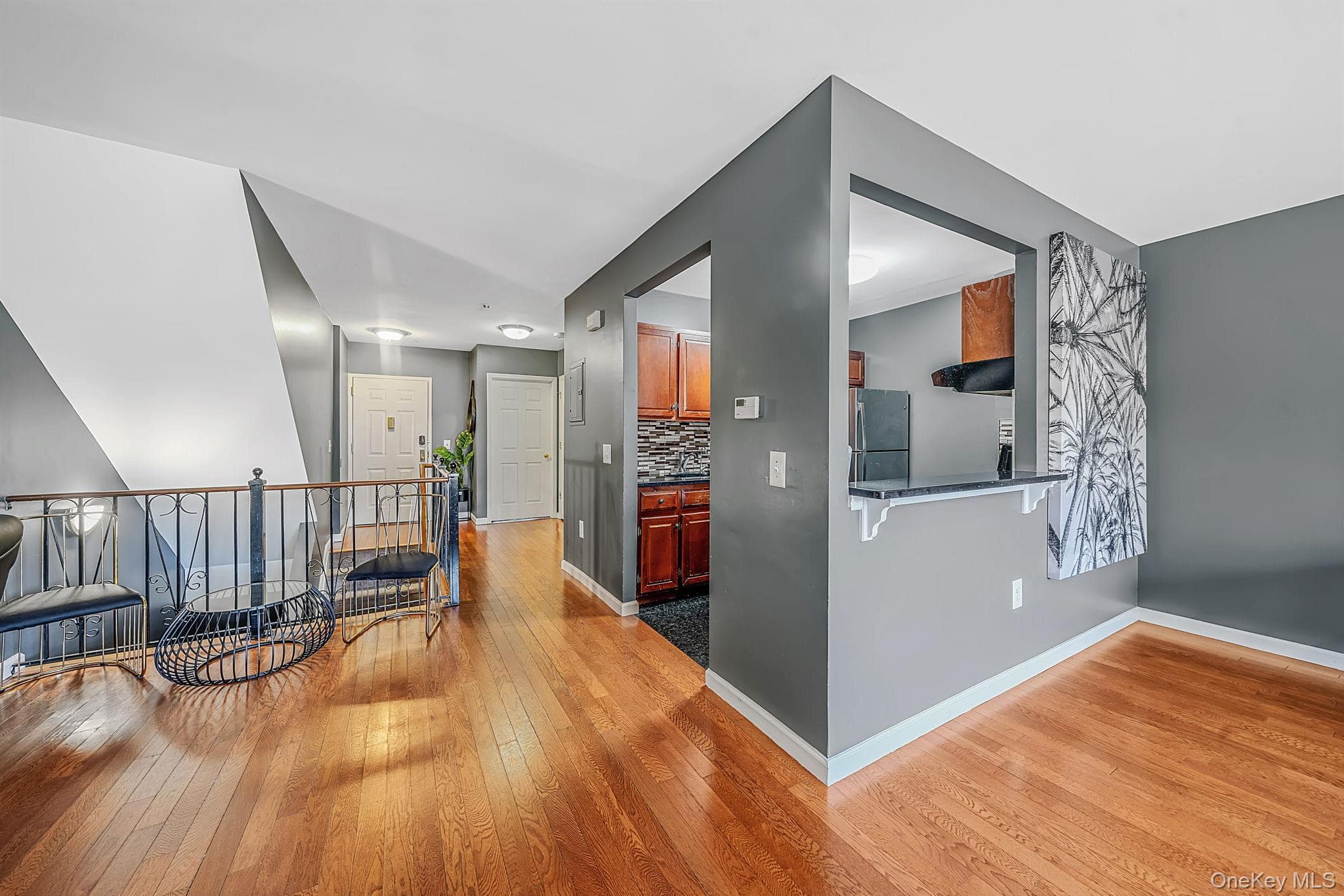 821 Prospect Avenue thumbnail 9