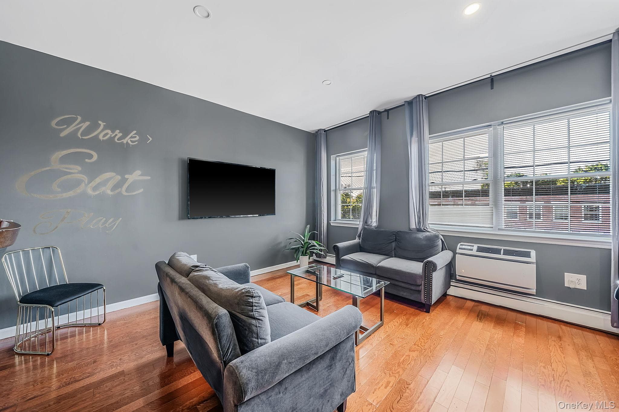 821 Prospect Avenue thumbnail 3
