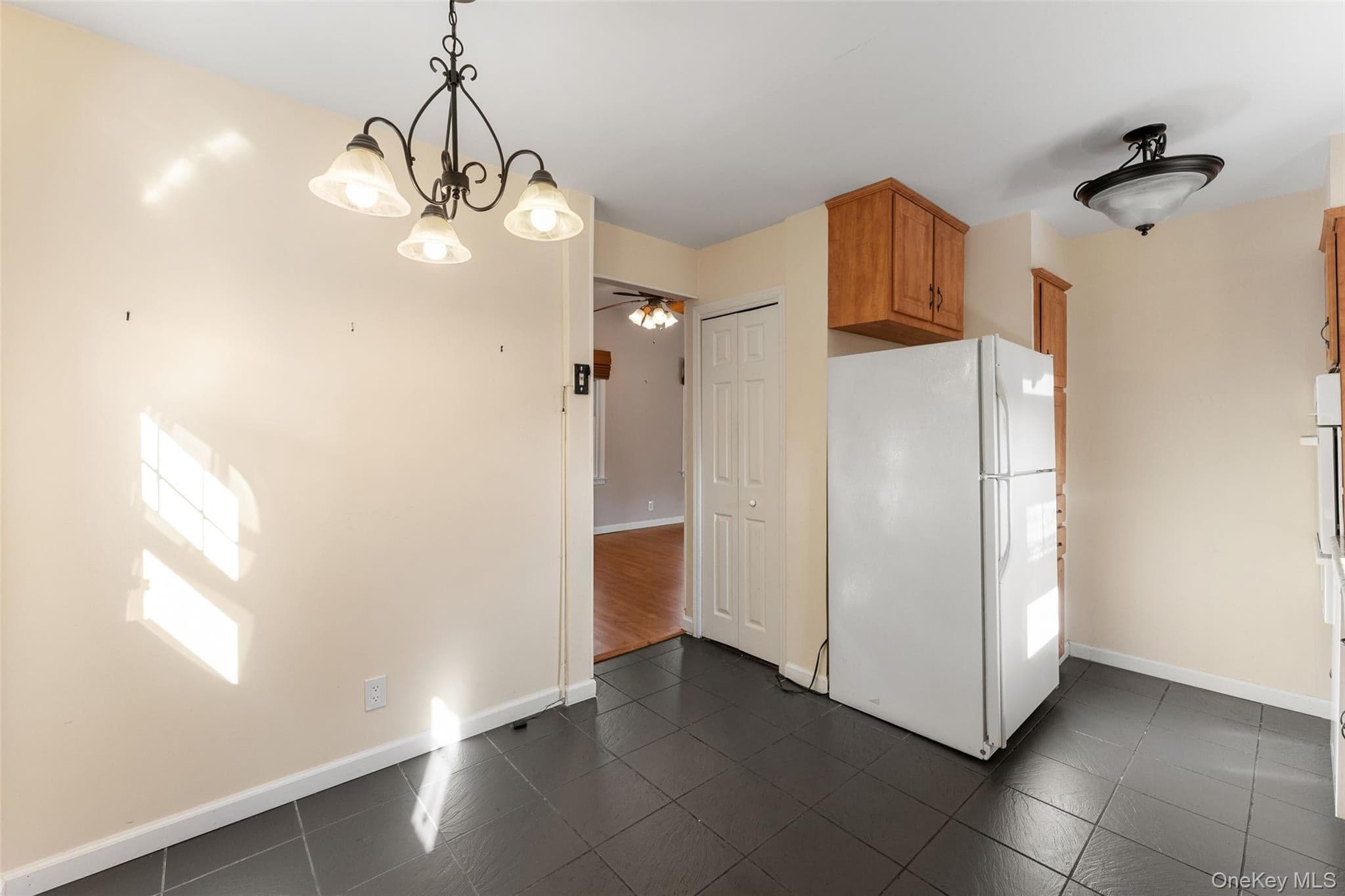 53 Stanley Avenue thumbnail 12