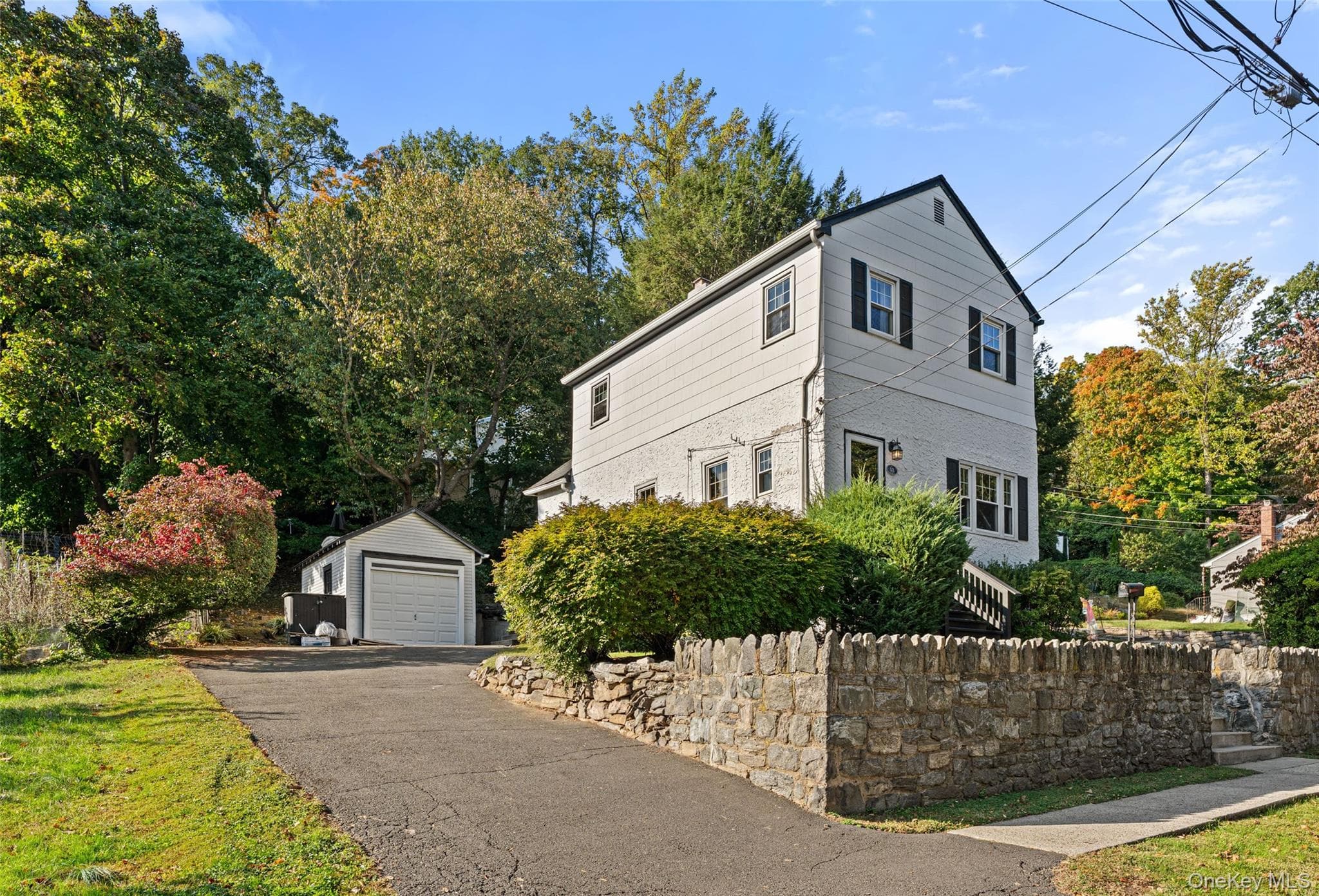 53 Stanley Avenue thumbnail 2