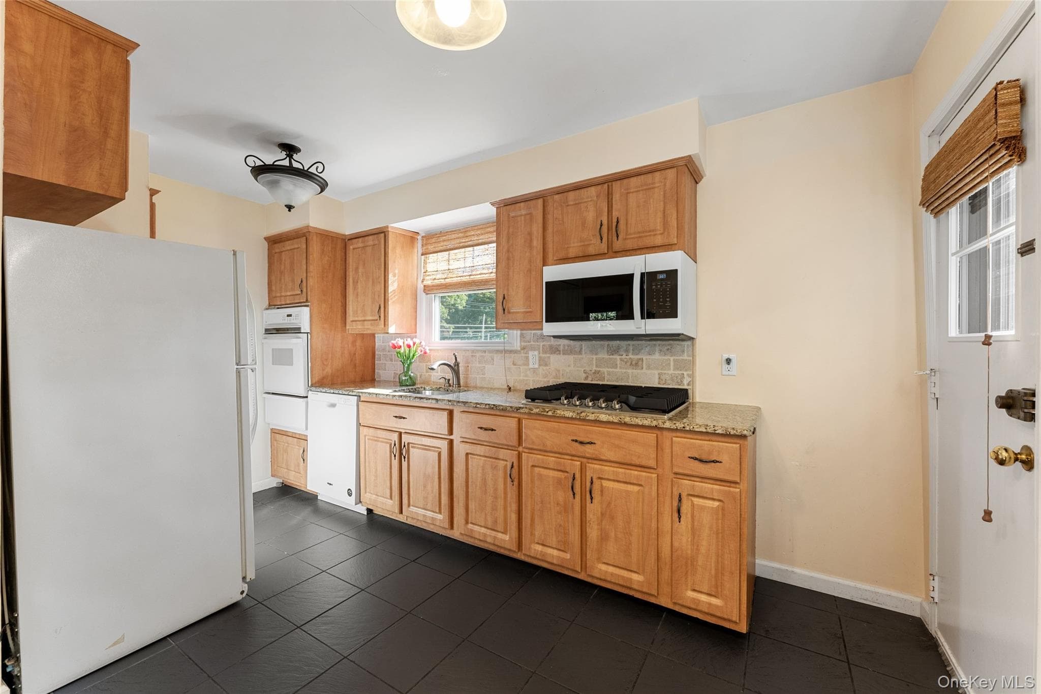 53 Stanley Avenue thumbnail 11