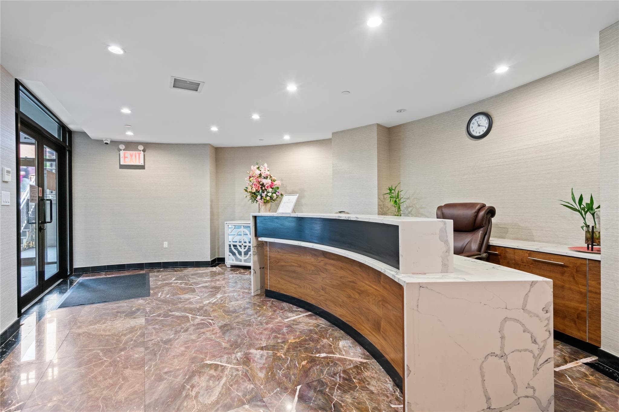 136-46 41st Avenue Unit: 6A thumbnail 4