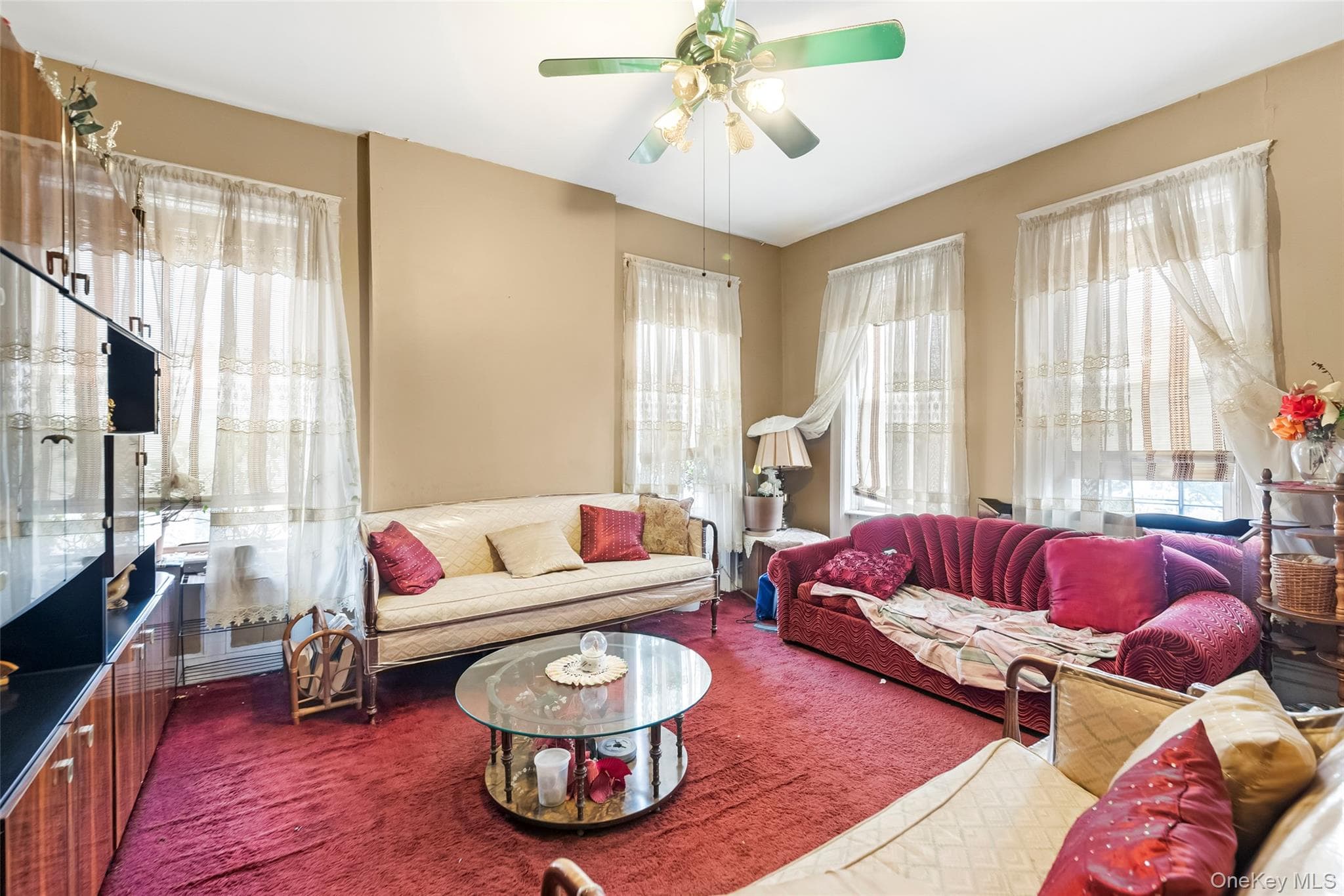 1284 Sterling Place thumbnail 6