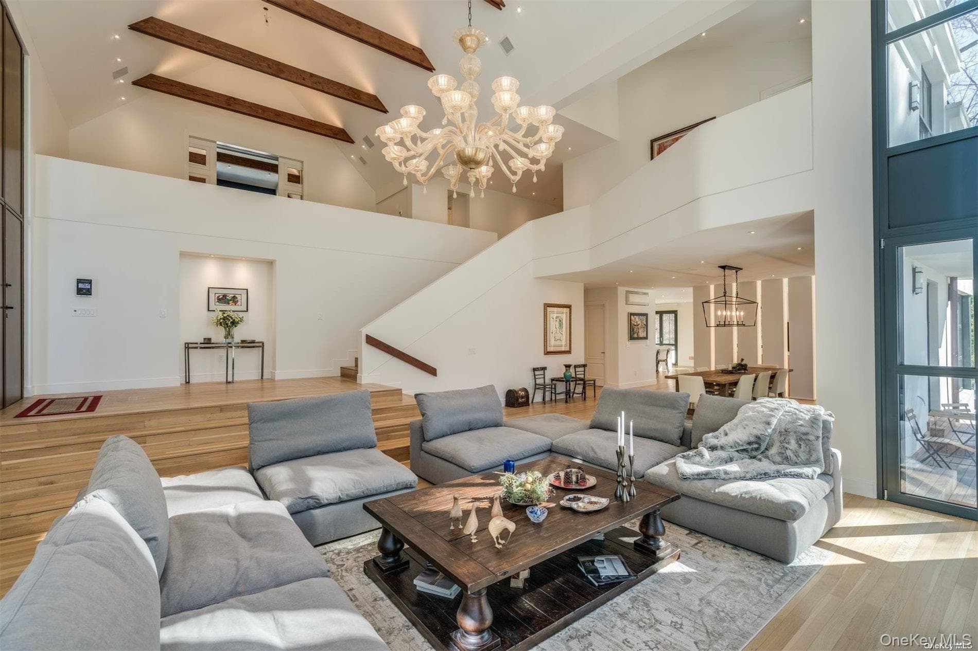 8 Frost Creek Drive thumbnail 5