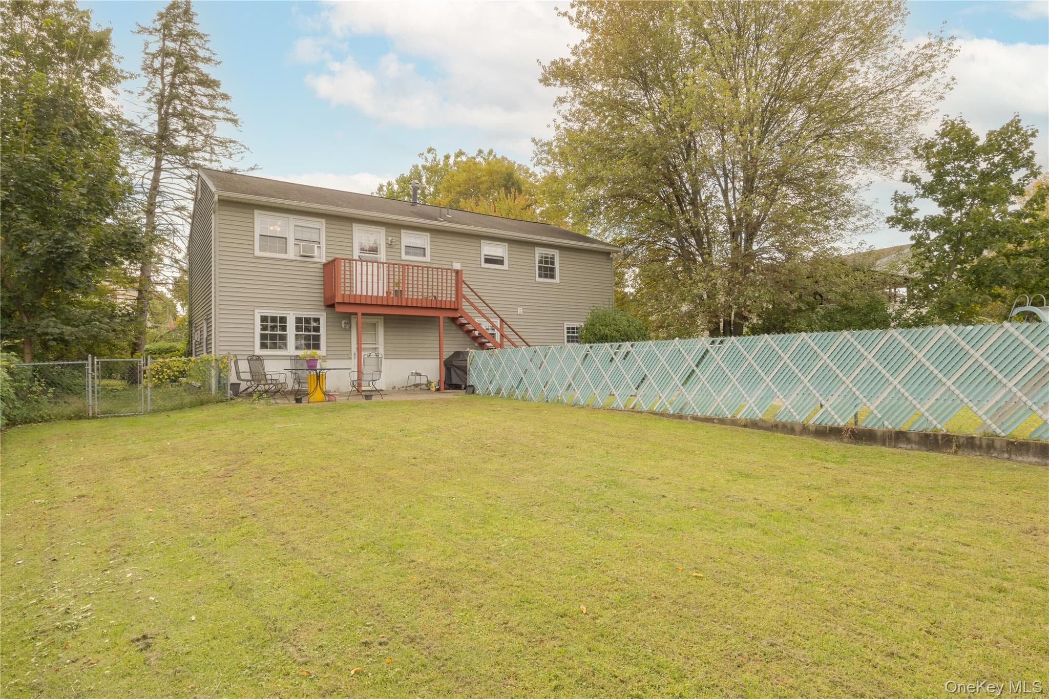 87 Filors Lane thumbnail 22