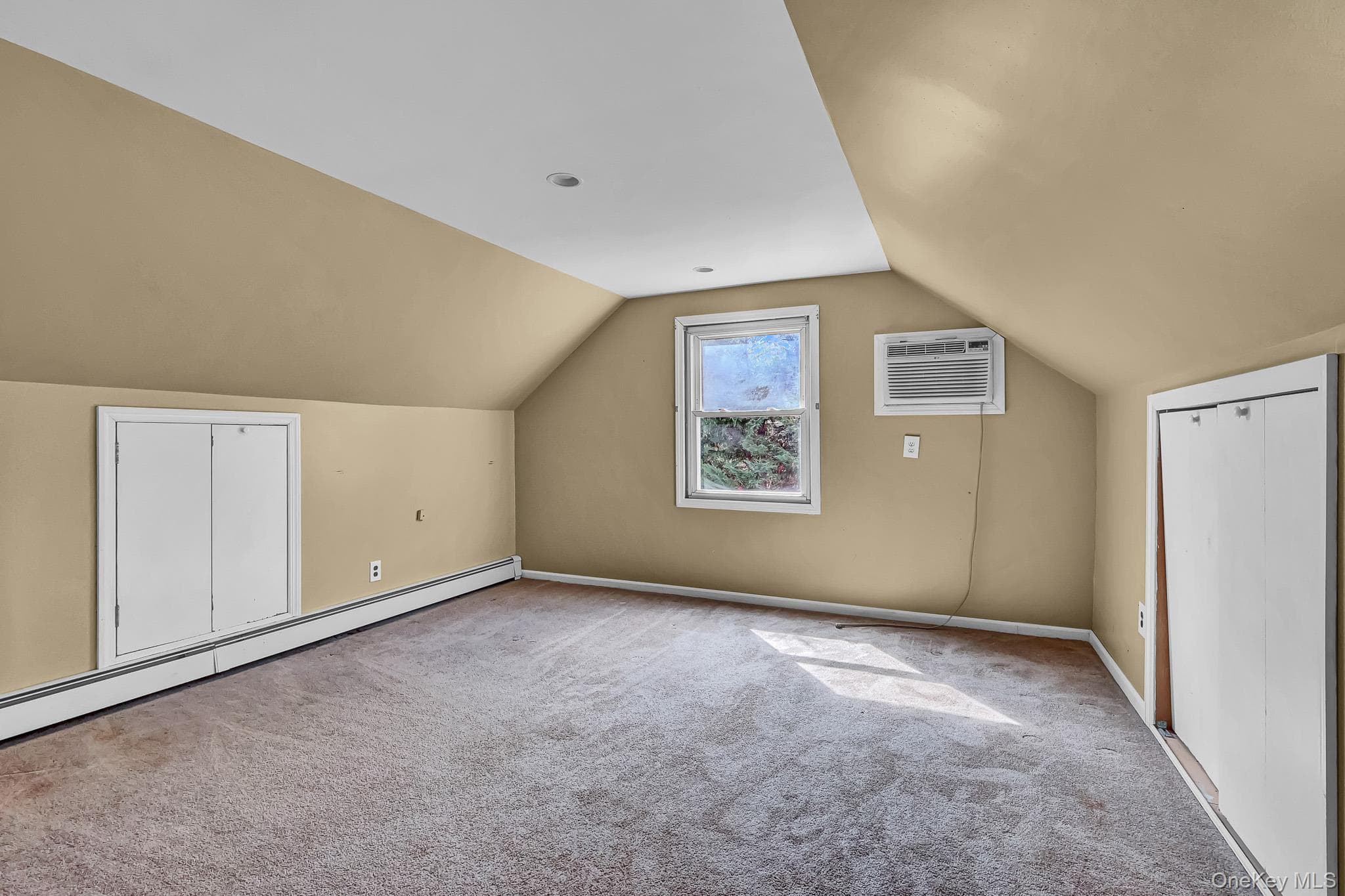 948 Simon Place thumbnail 27