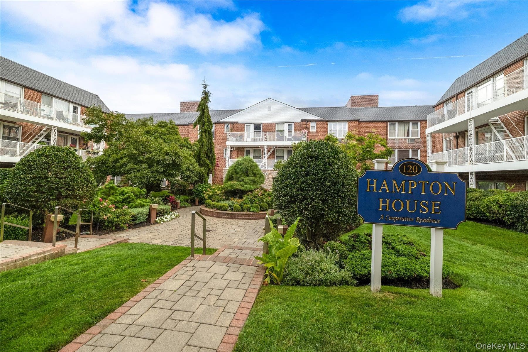 120 Morris Avenue Unit: C9, Rockville Centre
