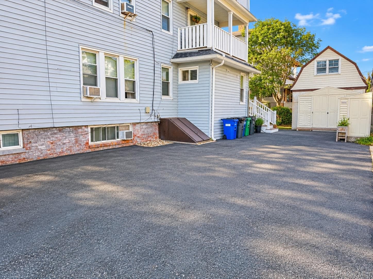 164 Beach 122nd Street Unit: 2B thumbnail 6