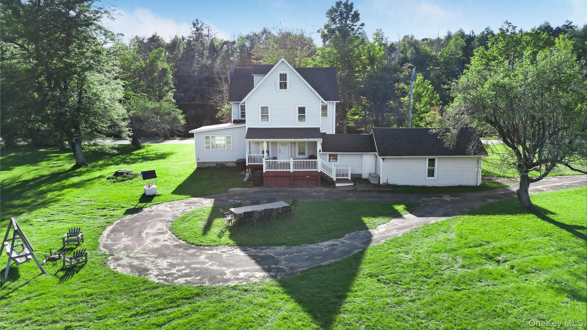 463 River Road photo 1