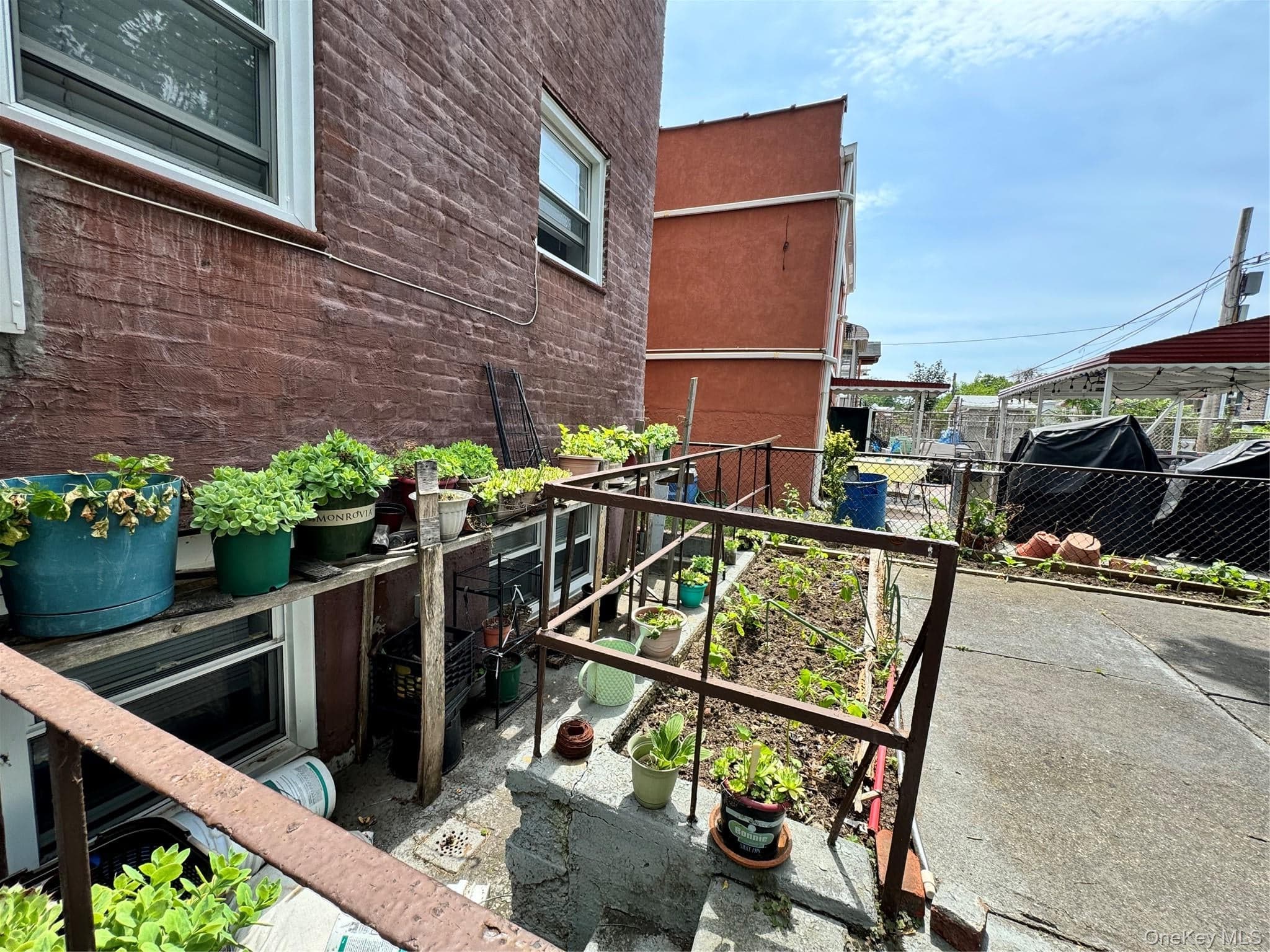 648 E 93rd Street thumbnail 11