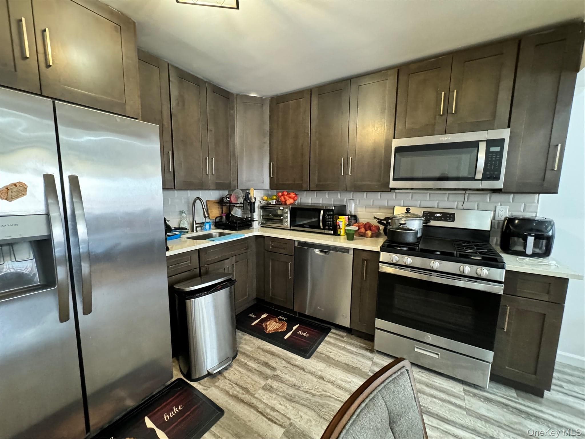 648 E 93rd Street thumbnail 22