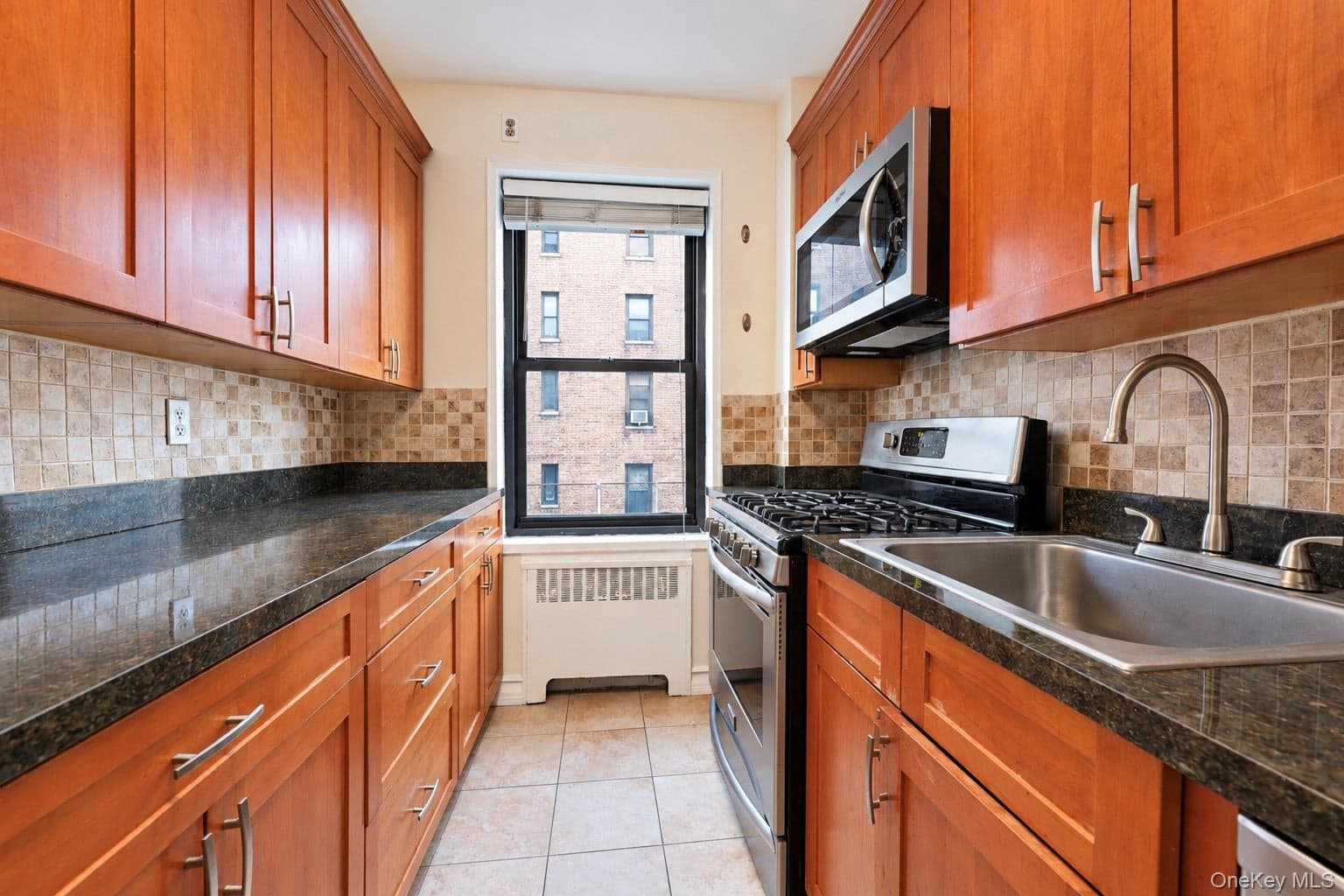 325 Main Street Unit: 2G thumbnail 10