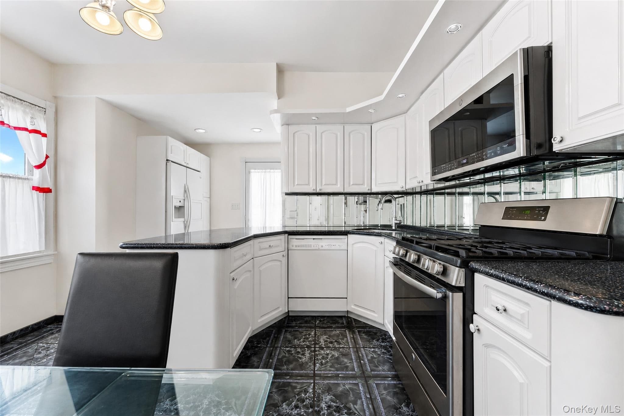 871 Rockaway Avenue thumbnail 16