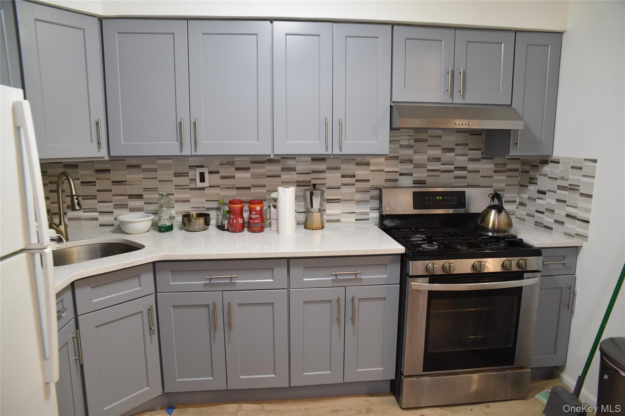 3304 Wickham Avenue thumbnail 10