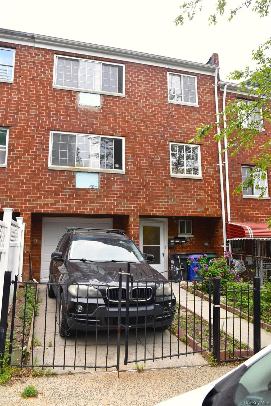 3304 Wickham Avenue thumbnail 2