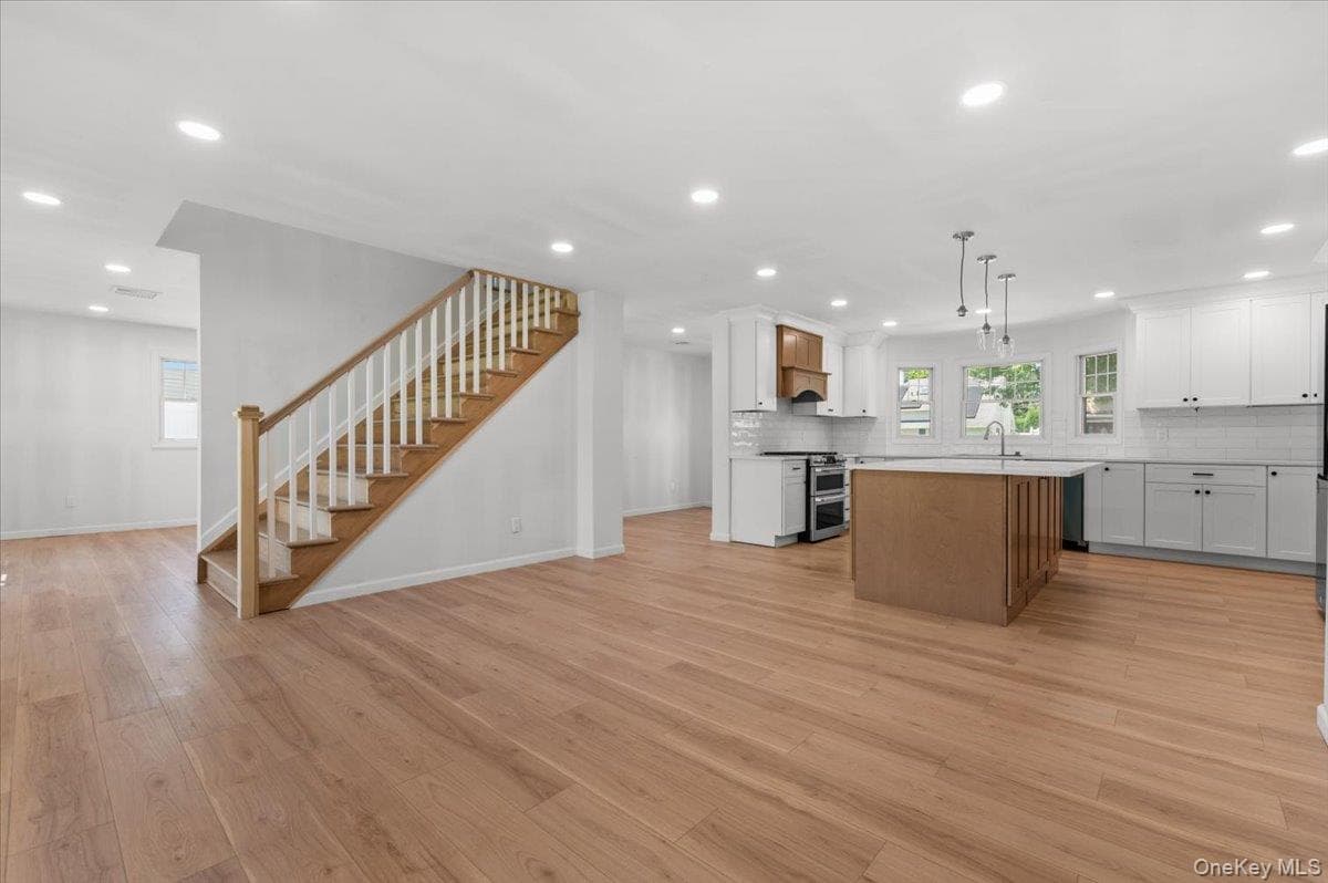 119 Sprucewood Drive thumbnail 9