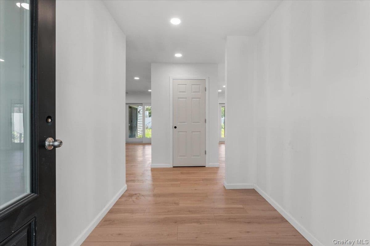 119 Sprucewood Drive thumbnail 2