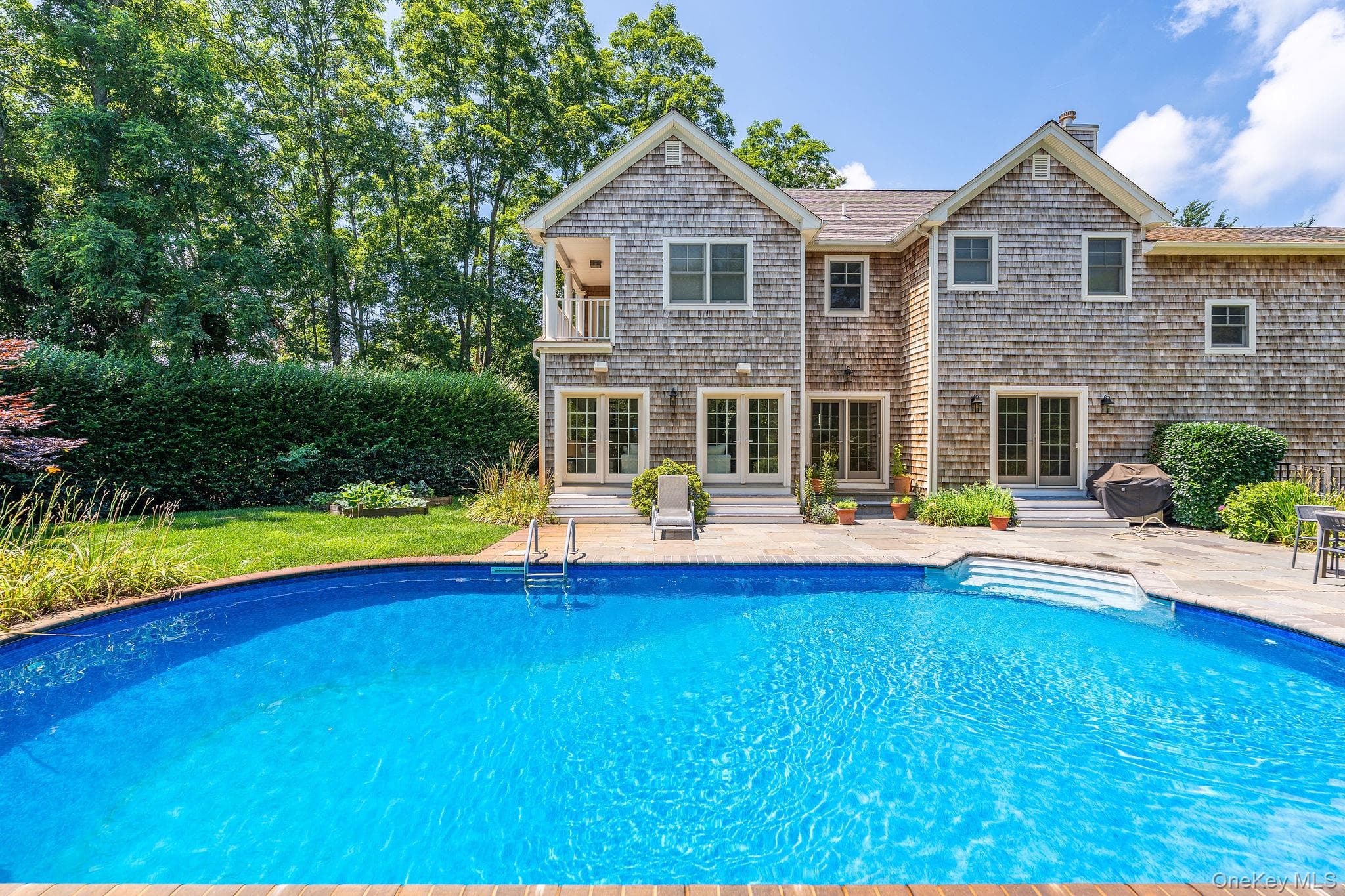 775 Mulford Court thumbnail 35