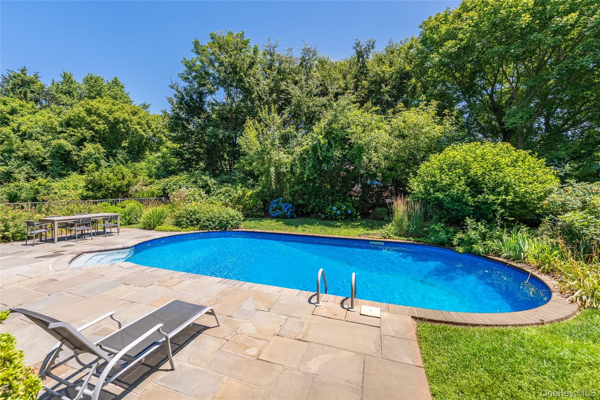 775 Mulford Court thumbnail 41