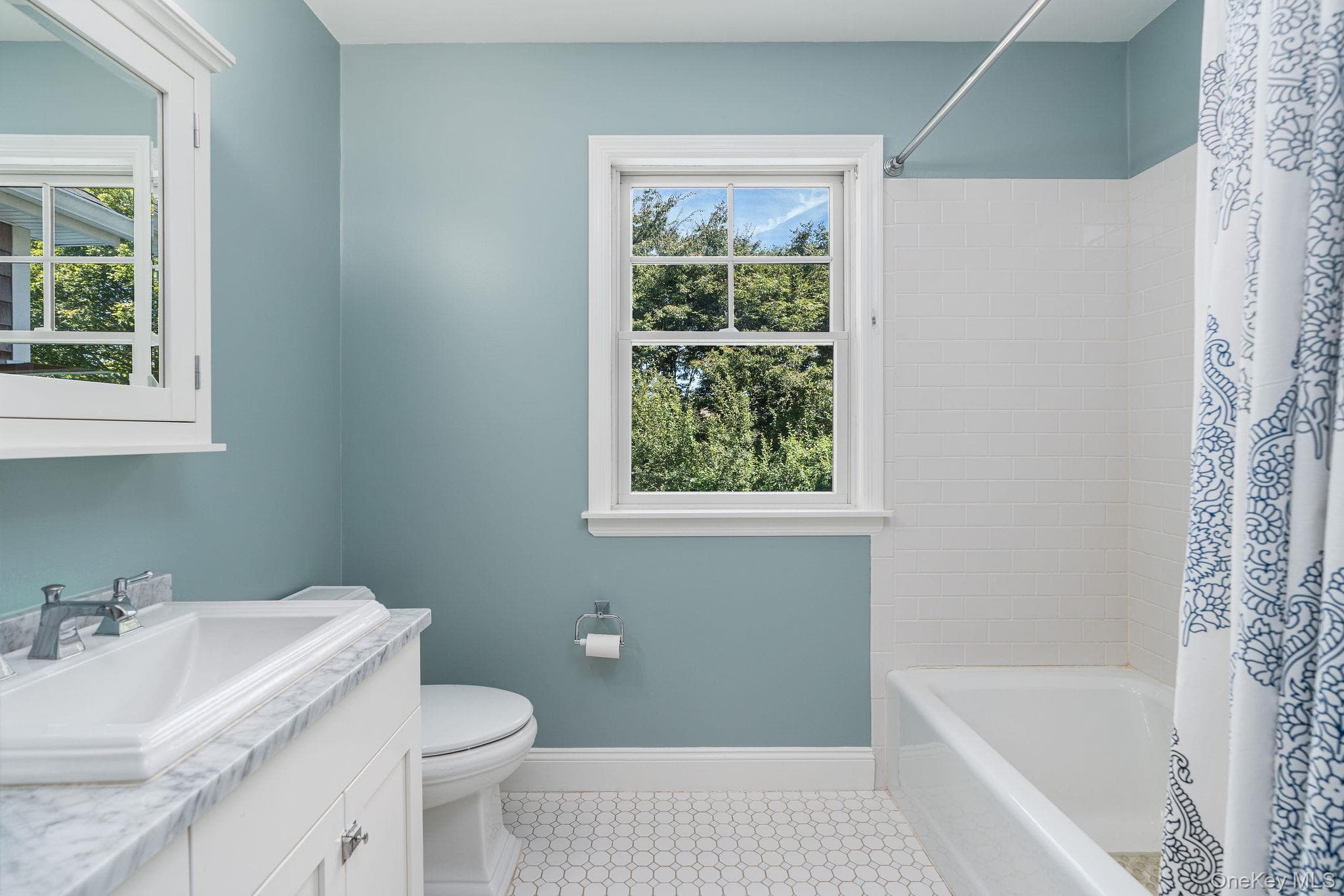 775 Mulford Court thumbnail 24
