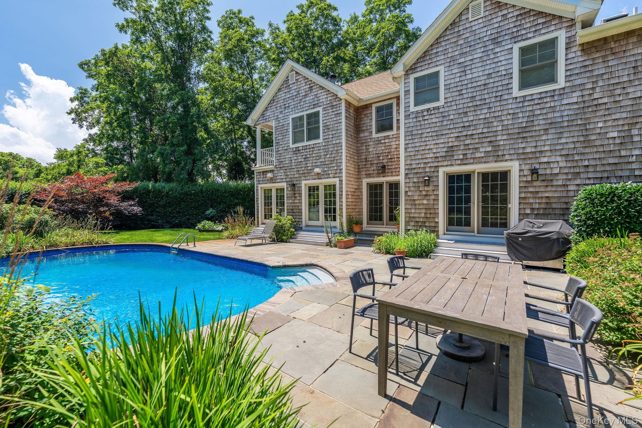 775 Mulford Court thumbnail 38