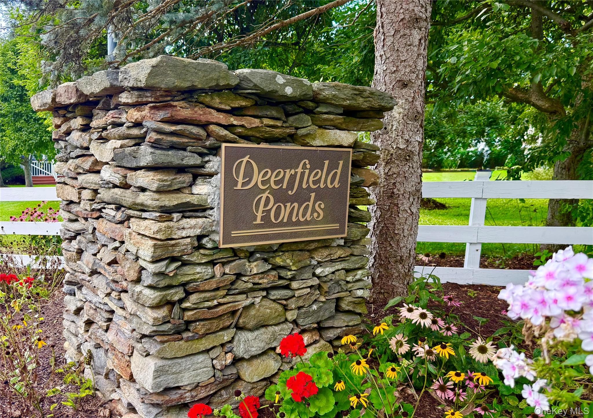 41 W Deer Trail thumbnail 2