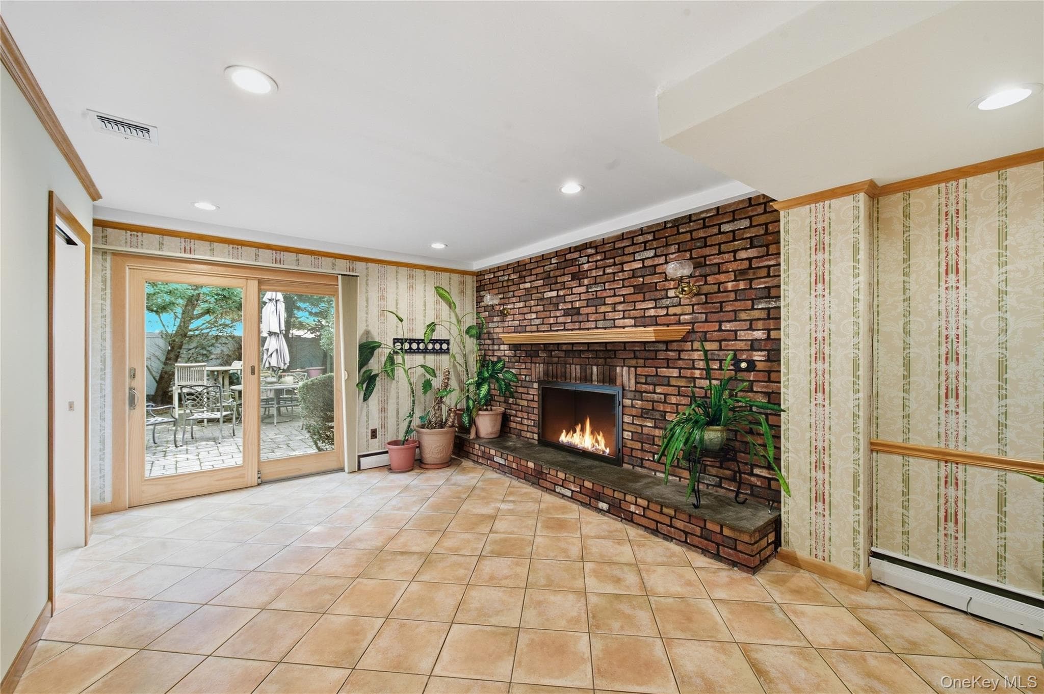 2554 Linden Lane thumbnail 7