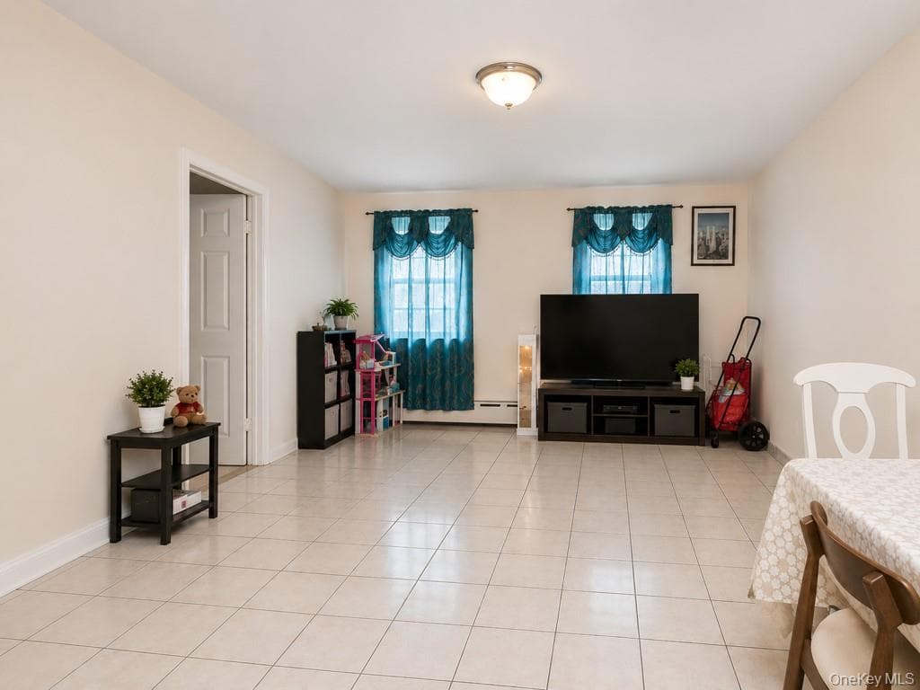 4779 White Plains Road thumbnail 12