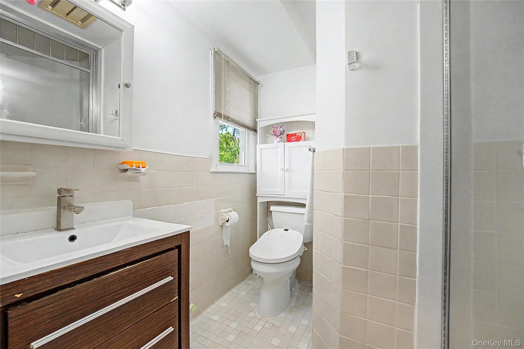 105 Serpentine Lane thumbnail 17