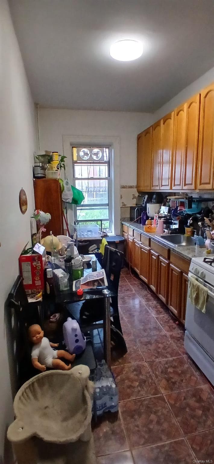 217 Hemlock Street thumbnail 7