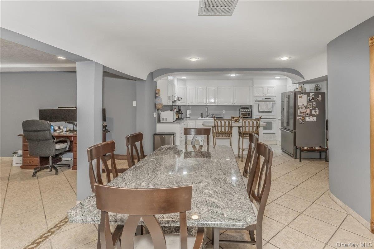 21 Chauncey Place thumbnail 37