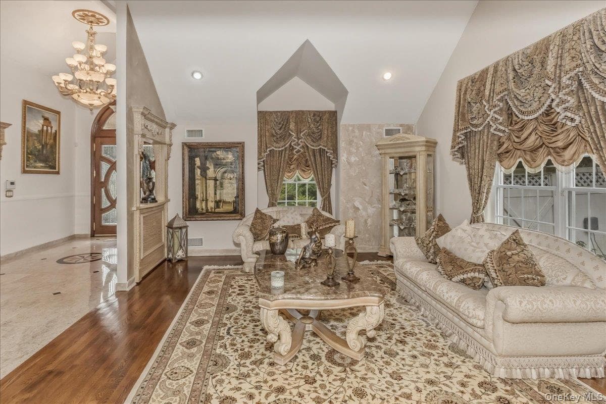 21 Chauncey Place thumbnail 10