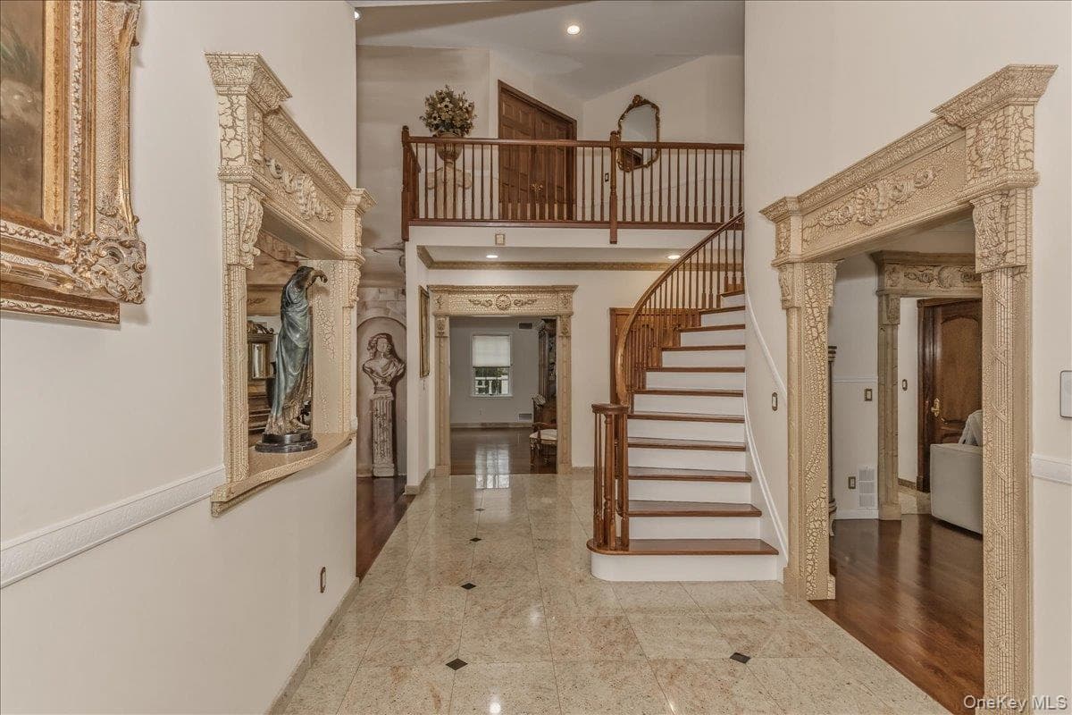 21 Chauncey Place thumbnail 5