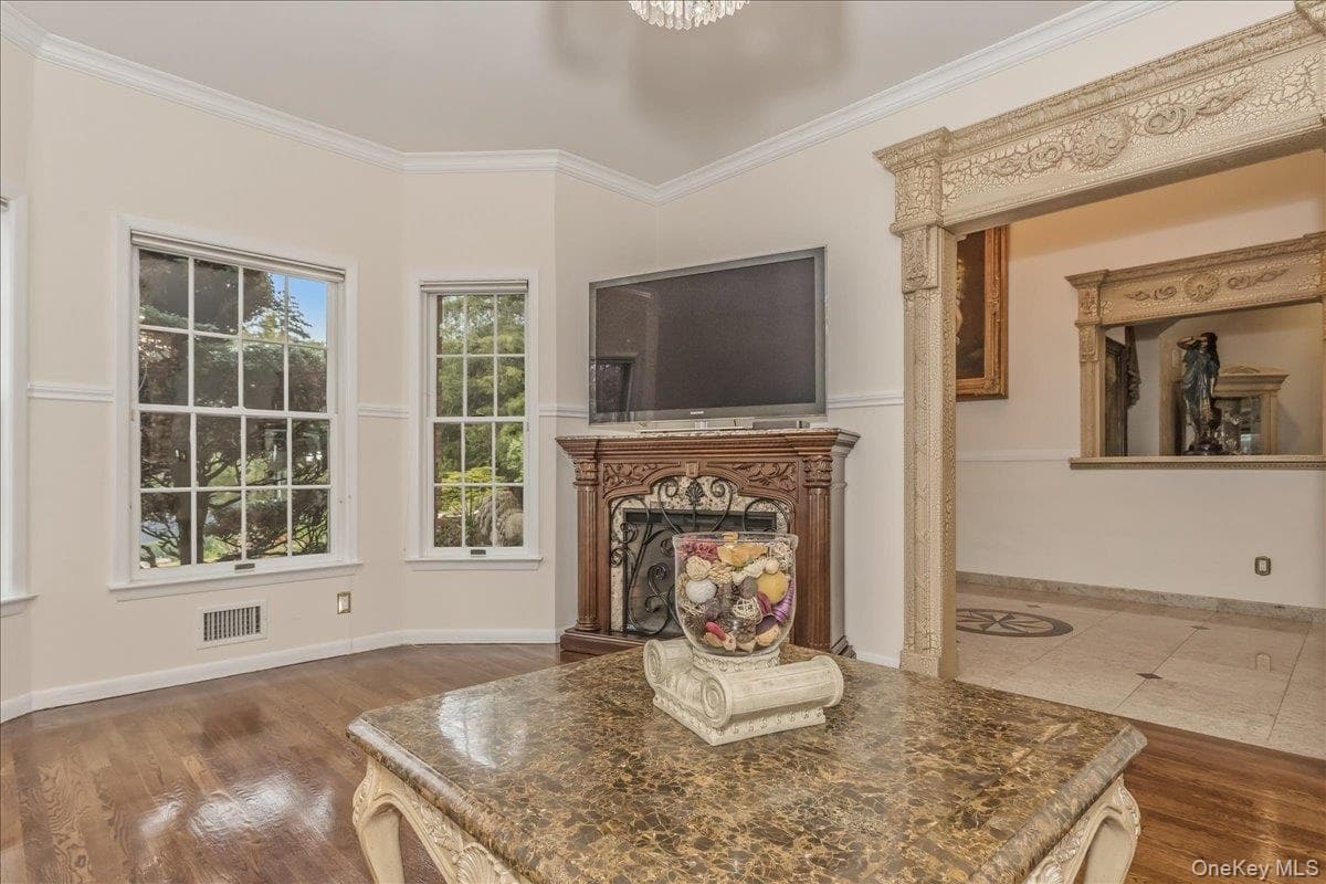 21 Chauncey Place thumbnail 8