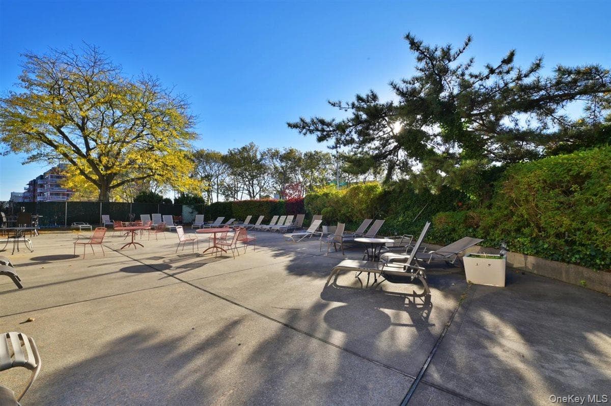175-20 Wexford Terrace Unit: 16L thumbnail 21
