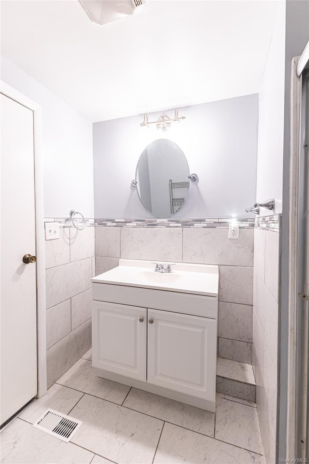 525 Riverleigh Avenue Unit: 106 thumbnail 19