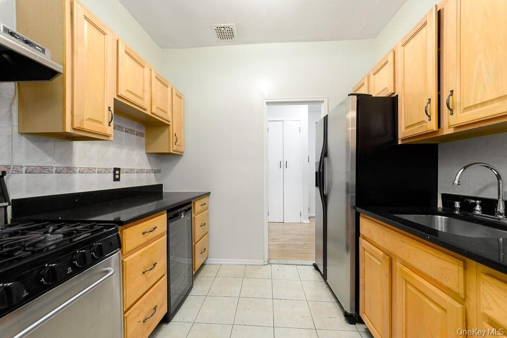 1199 E 53rd Street Unit: 1L, Brooklyn