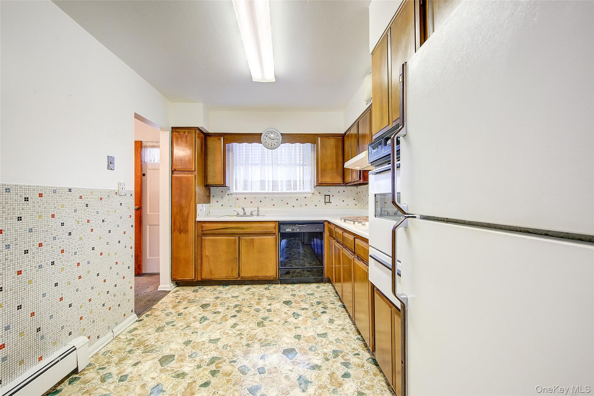 32-26 76th Street thumbnail 11
