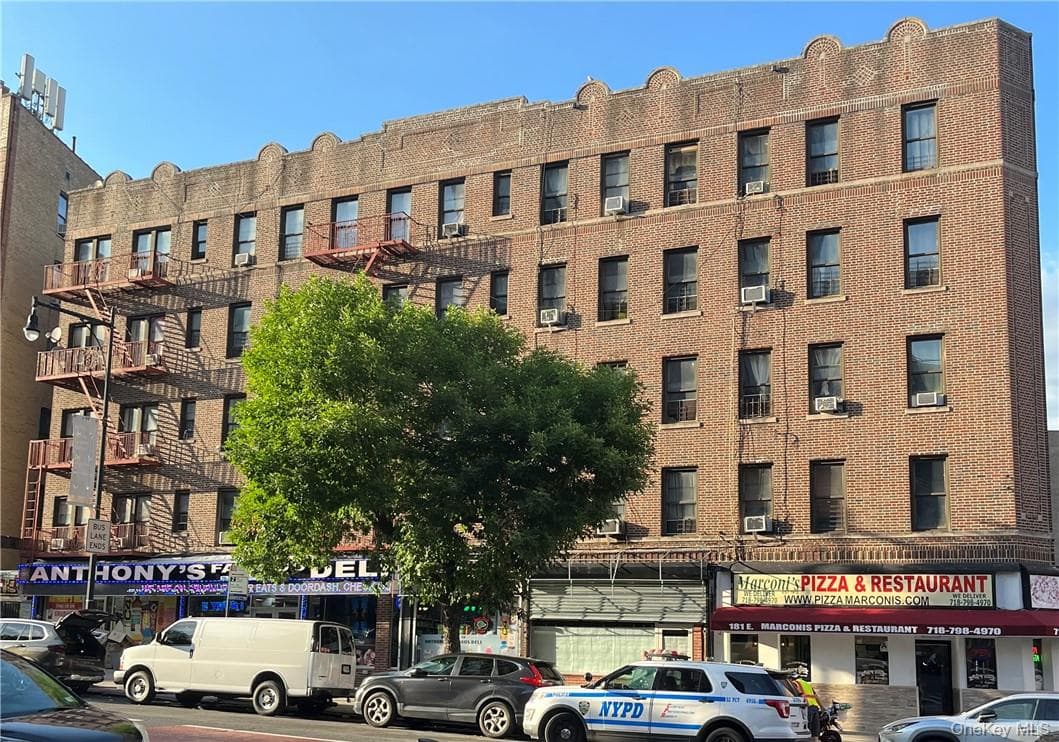 3505 Wayne Avenue thumbnail 2