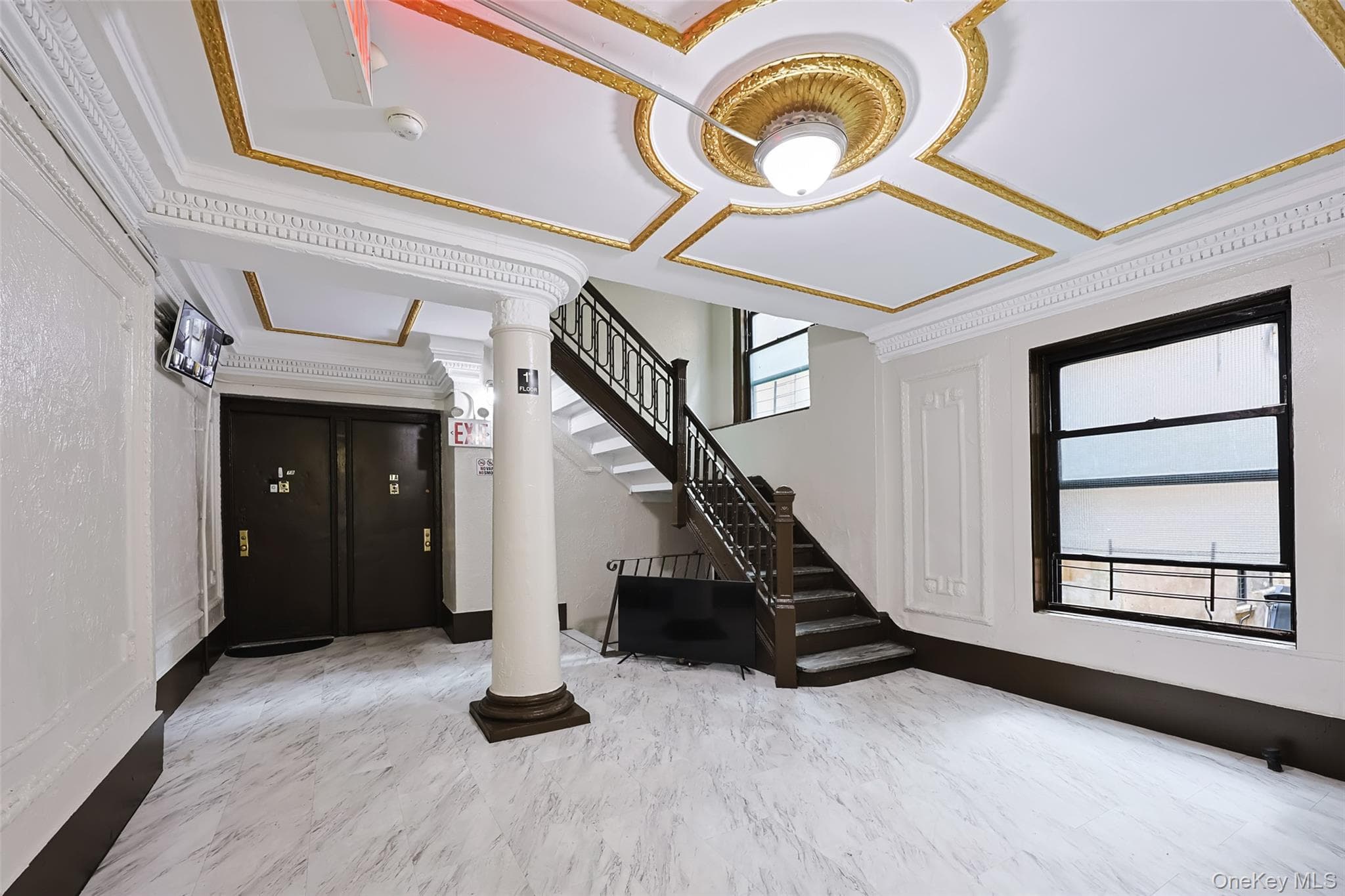 512 W 180th Street thumbnail 5