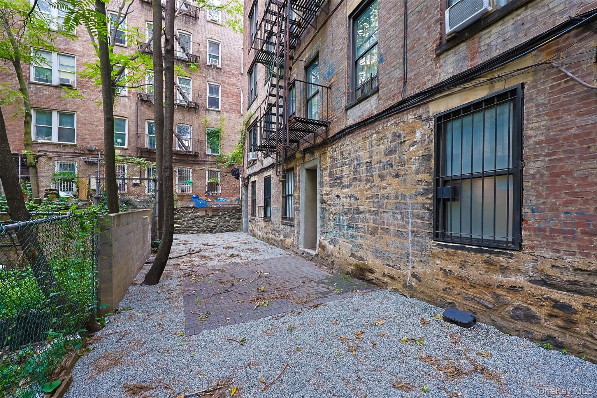 512 W 180th Street thumbnail 14