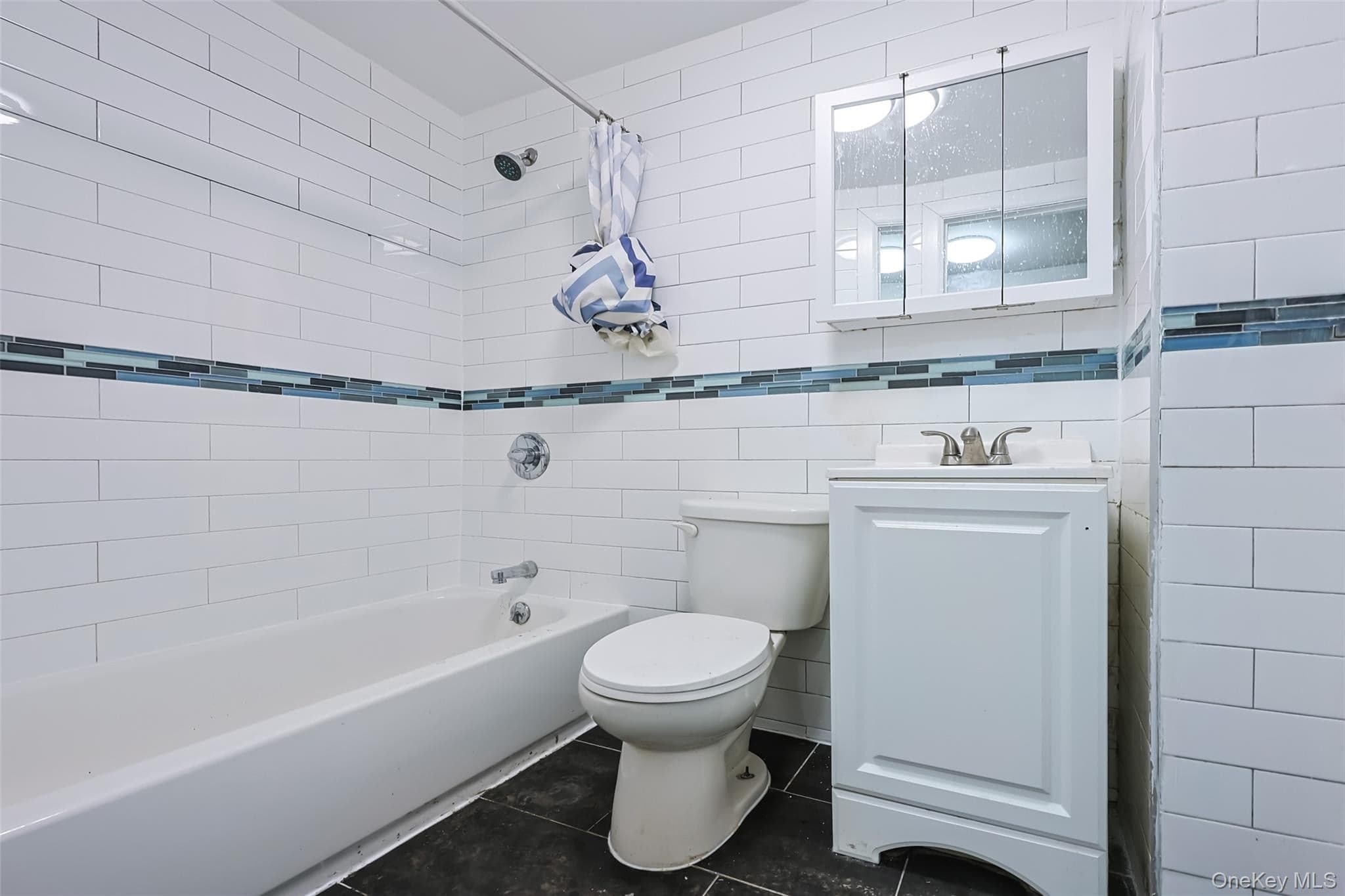 512 W 180th Street thumbnail 12